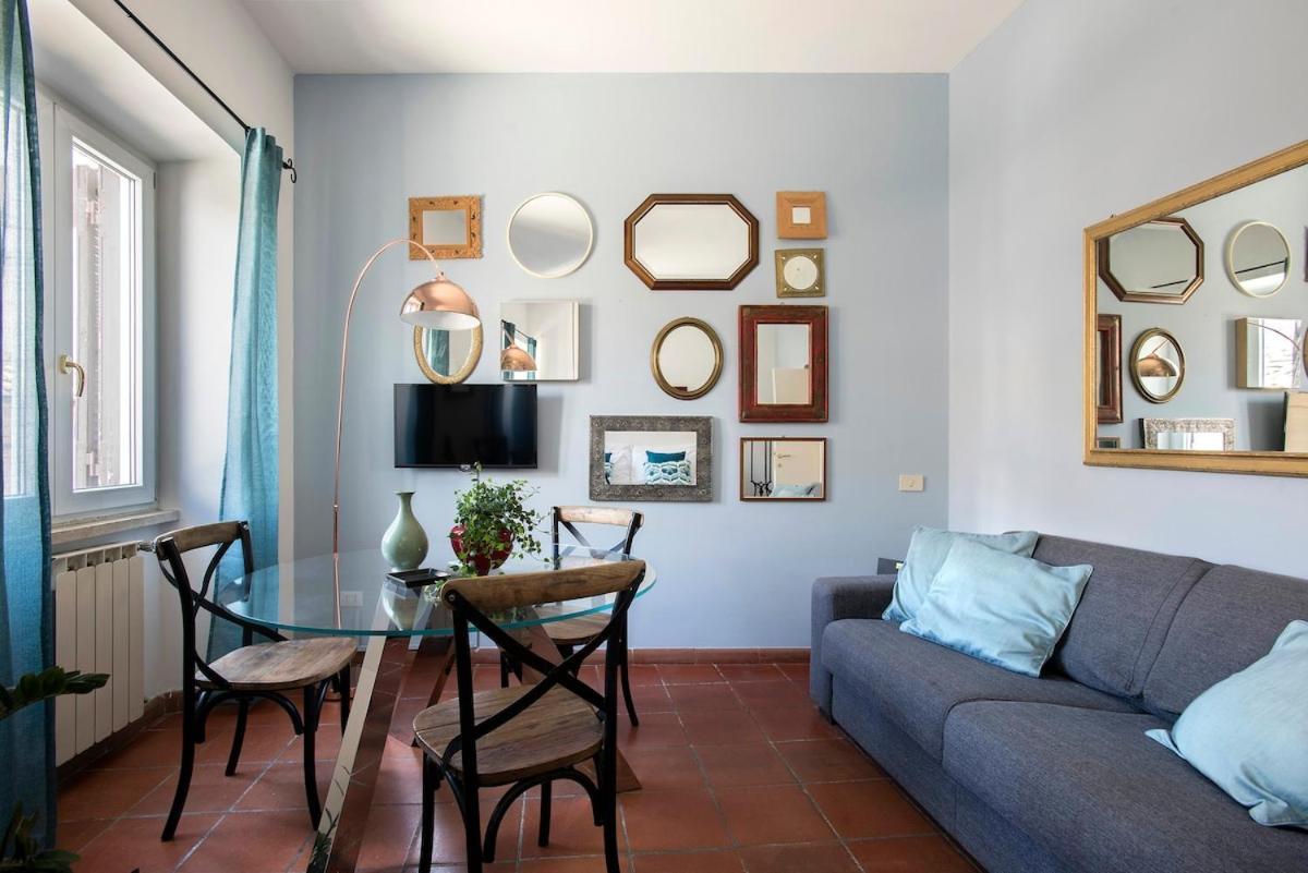 Appartamento Specchi Loft - In The Heart Of